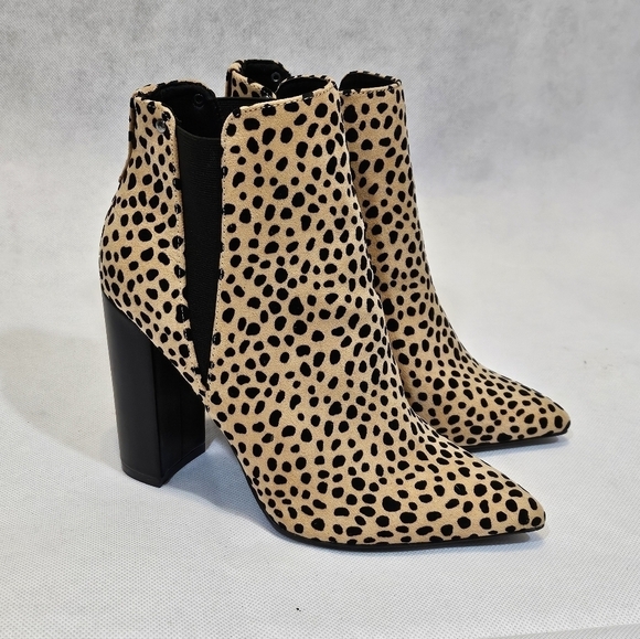 Qupid Cheetah Print 4in Chunky Heeled Pull On Ankle Boots Black Brown Size 7 - Picture 1 of 8